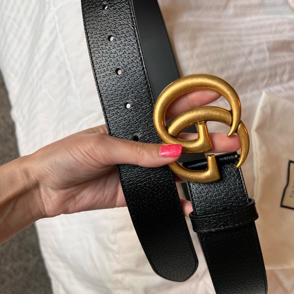 Wide leather Gucci belt ☀️